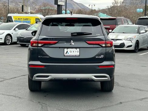 Used 2025 Mitsubishi Outlander SE AWD/4WD image 5