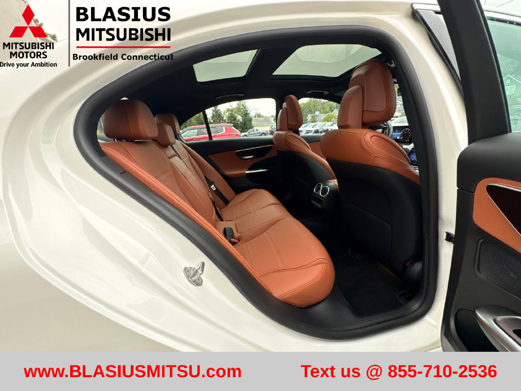 Used 2023 Mercedes-Benz C 300 4MATIC Sedan image 43