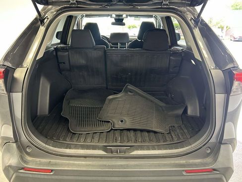 Used 2024 Toyota RAV4 LE FWD image 12