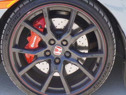 Used 2019 Honda Civic Type R image 4
