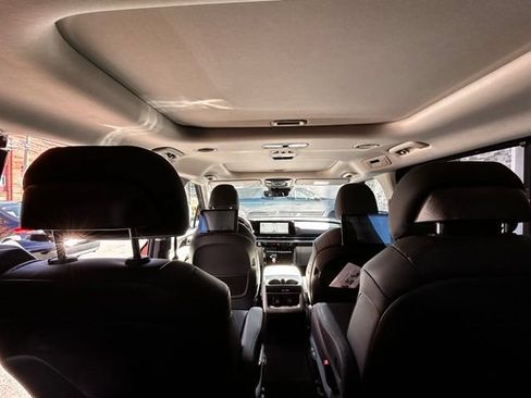 Used 2022 Kia Carnival SX Prestige FWD image 30