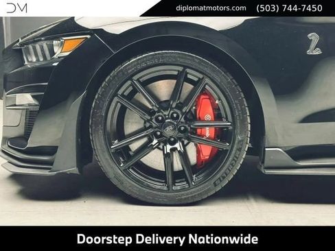 Used 2022 Ford Mustang Shelby GT500 w/ Technology Package RWD image 37