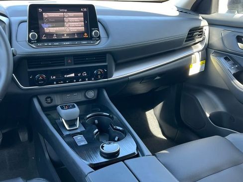 New 2026 Nissan Rogue Dark Armor AWD/4WD image 32
