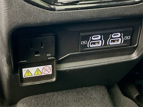 Used 2023 Jeep Grand Cherokee L Summit w/ Advanced Protech Group IV image 37