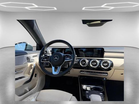 Used 2021 Mercedes-Benz A 220 image 11