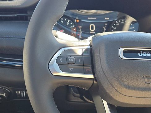 New 2026 Jeep Compass Latitude w/ Sun and Sound Group image 33