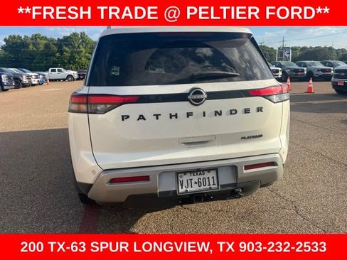 Used 2024 Nissan Pathfinder Platinum FWD image 11