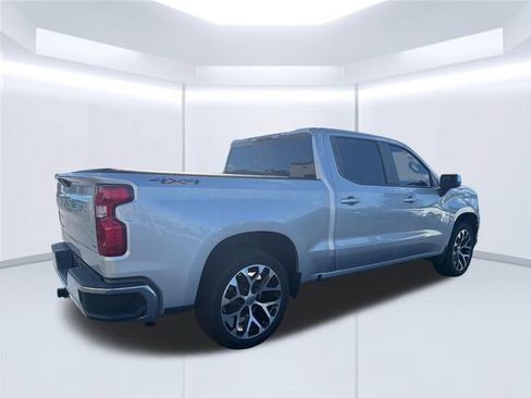 Used 2021 Chevrolet Silverado 1500 LT AWD/4WD image 5