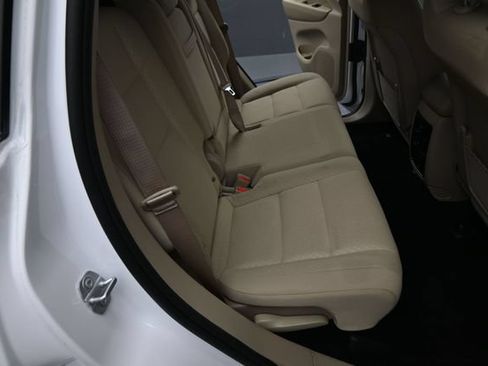 Used 2019 Jeep Grand Cherokee Laredo AWD/4WD image 65