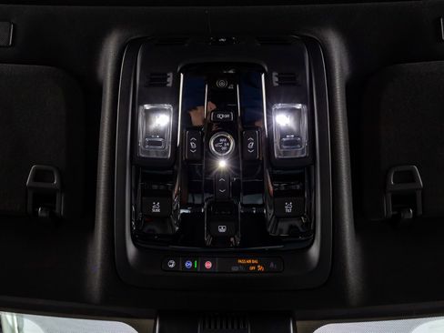 Used 2026 GMC Yukon Denali w/ Denali Reserve Package image 28