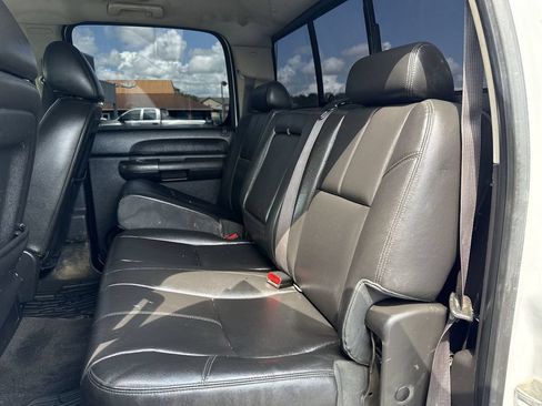 Used 2012 Chevrolet Silverado 2500 LT w/ Z71 Appearance Package AWD/4WD image 11