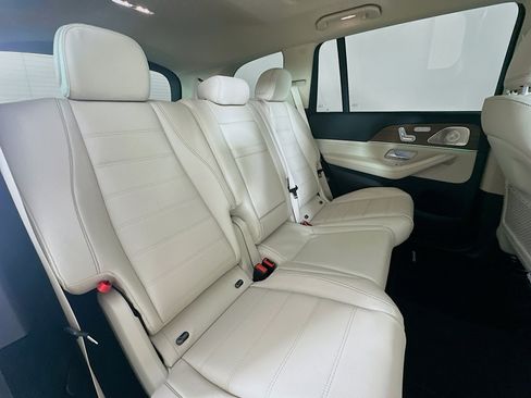 Used 2026 Mercedes-Benz GLS 450 4MATIC image 38