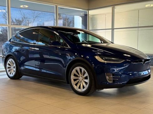 Used 2017 Tesla Model X 75D image 7