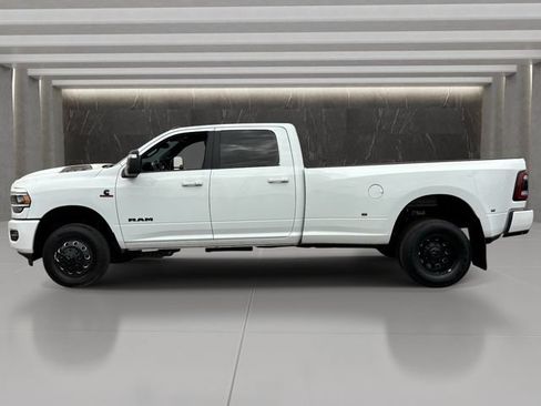Used 2024 RAM 3500 Laramie w/ Night Edition AWD/4WD image 2