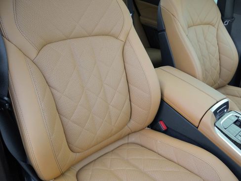 Used 2026 BMW X5 xDrive40i image 13