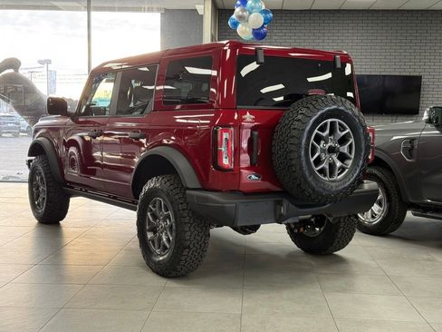 New 2025 Ford Bronco Badlands image 4