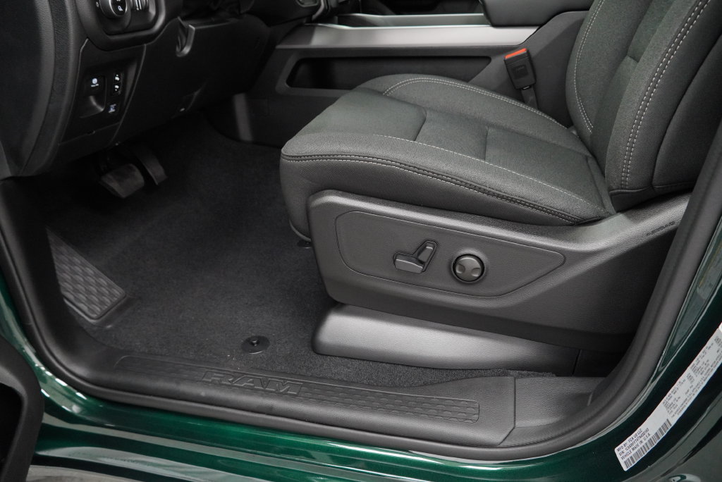 New 2026 RAM 1500 Big Horn AWD/4WD image 28