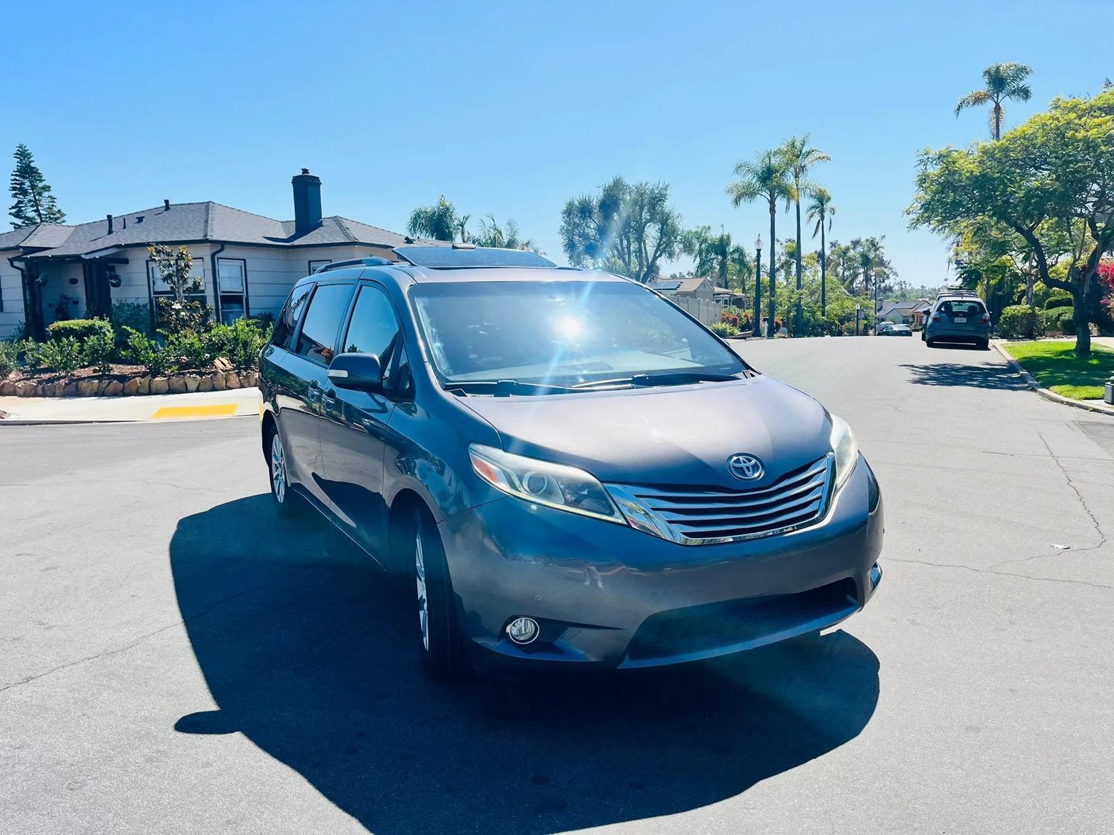 Used 2017 Toyota Sienna Limited FWD image 11
