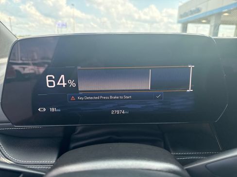 Used 2024 Chevrolet Blazer EV LT AWD/4WD image 19