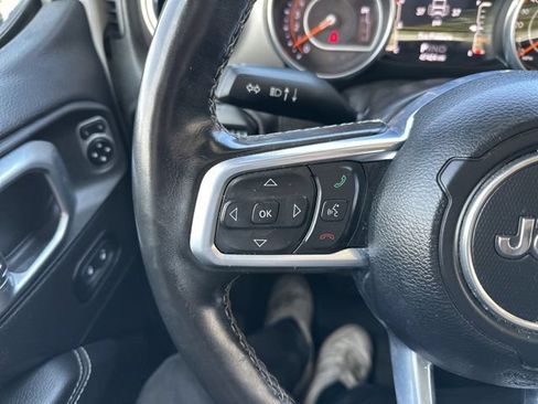 Used 2020 Jeep Wrangler Unlimited Sahara AWD/4WD image 25