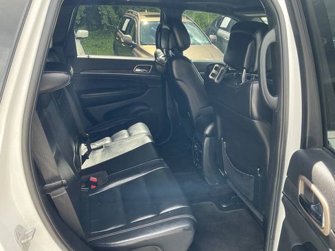 Used 2017 Jeep Grand Cherokee Limited AWD/4WD image 31