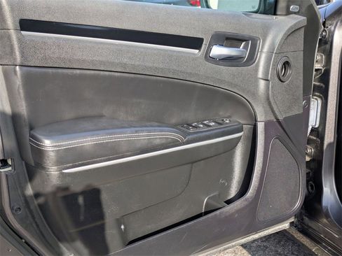 Used 2023 Chrysler 300 S image 11