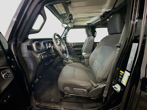 Used 2022 Jeep Wrangler Unlimited Sport AWD/4WD image 13