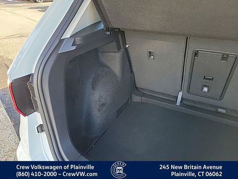 Certified 2023 Volkswagen Taos SE image 48