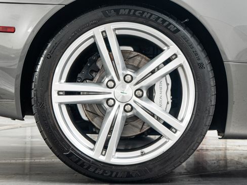 Used 2007 Aston Martin DB9 Coupe RWD image 37