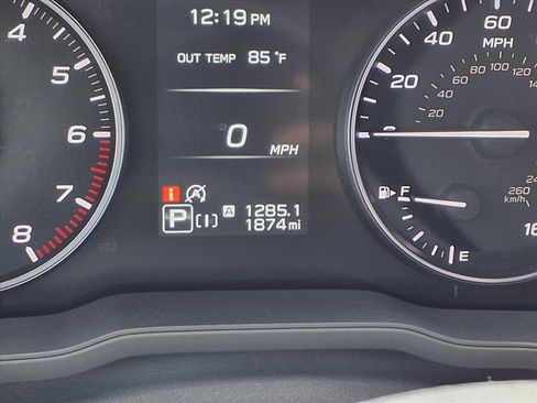 Used 2025 Subaru Crosstrek 2.0i Premium image 12