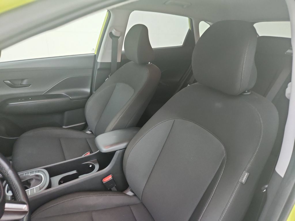 Used 2025 Hyundai Kona SEL AWD/4WD image 19