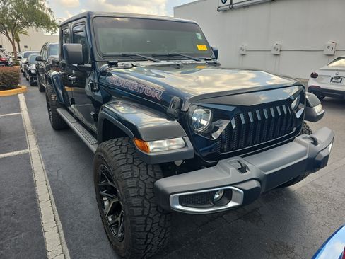 Used 2020 Jeep Gladiator Sport w/ Quick Order Package 24S AWD/4WD image 1