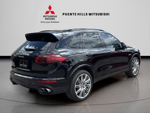 Used 2017 Porsche Cayenne S AWD/4WD image 5