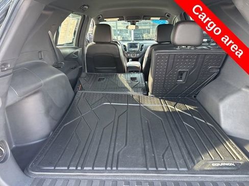 Used 2022 Chevrolet Equinox RS w/ LPO, Floor Liner Package image 21
