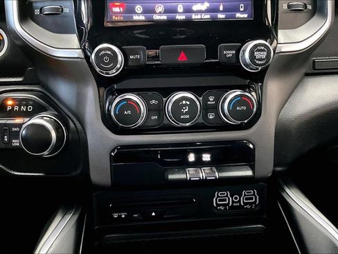 Used 2019 RAM 1500 Big Horn AWD/4WD image 15