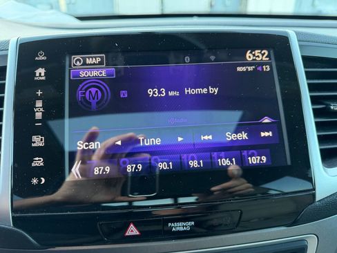 Used 2019 Honda Ridgeline RTL-T image 9