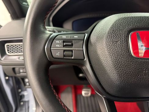 Used 2023 Honda Civic Type R image 19
