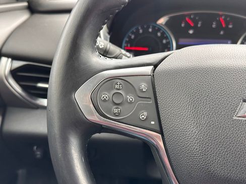 Used 2020 Chevrolet Traverse LT w/ Driver Confidence II Package image 28