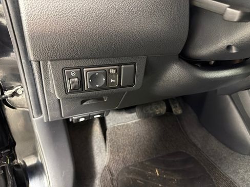 Used 2011 Nissan Versa 1.8 S w/ PWR Plus Pkg image 14