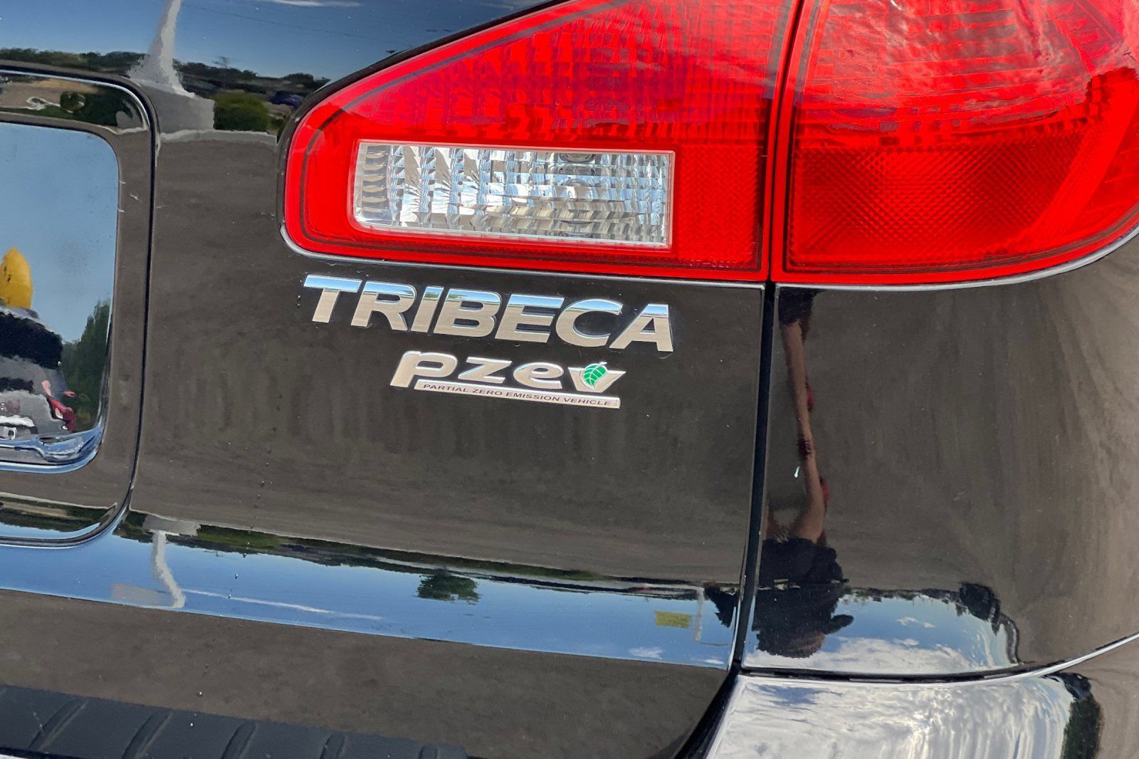 Used 2010 Subaru Tribeca Limited AWD/4WD image 26