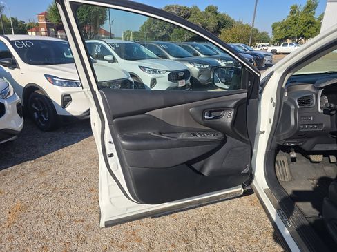 Used 2023 Nissan Murano SL image 15