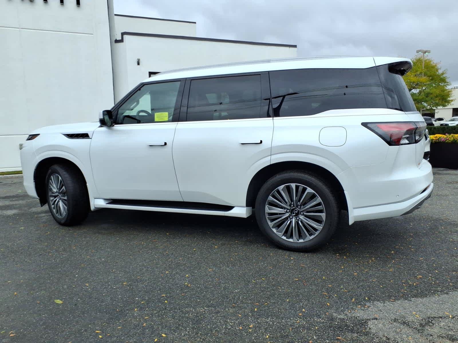 Certified 2027 INFINITI QX80 Luxe AWD/4WD image 8