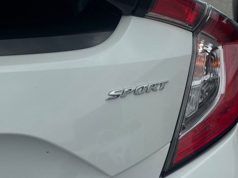 Used 2021 Honda Civic Sport image 6