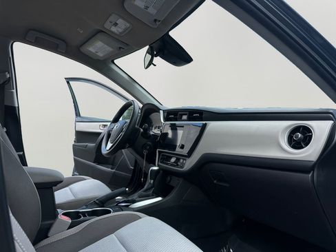 Used 2019 Toyota Corolla LE FWD image 11