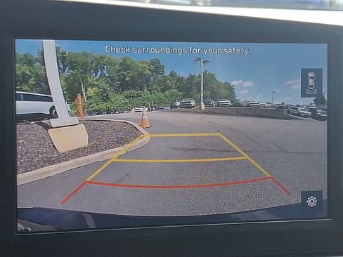 Used 2022 Hyundai Elantra SEL image 19