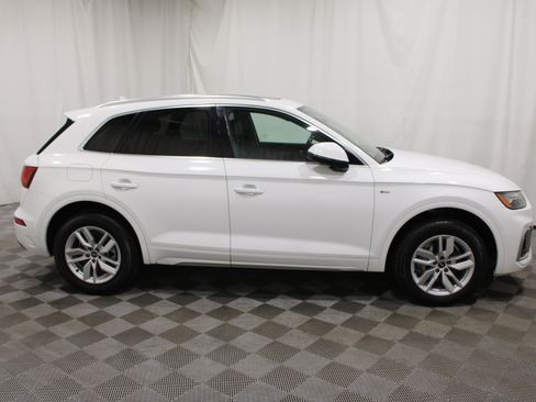 Used 2023 Audi Q5 2.0T Premium AWD/4WD image 30