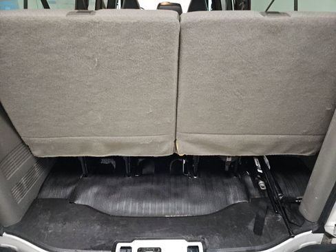 Used 2023 Chevrolet Express 3500 LS image 17