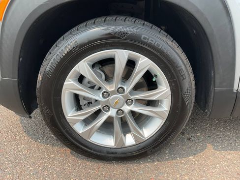 Certified 2023 Chevrolet TrailBlazer LS FWD image 28