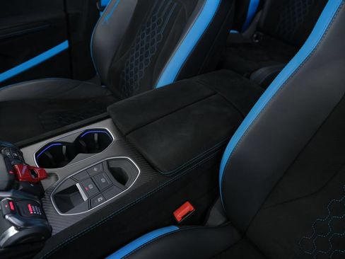 Used 2024 Lamborghini Urus Performante AWD/4WD image 13