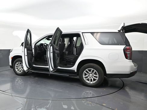 Used 2023 Chevrolet Tahoe LS RWD image 31